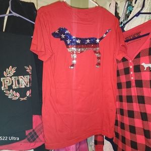 Tops are L pants are M vs set